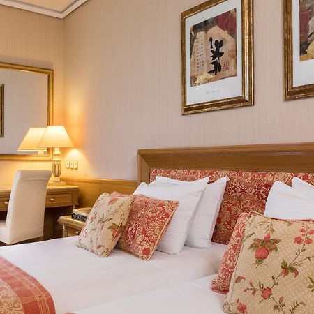 Divani Palace Acropolis Athena Bagian luar foto A bedroom on board